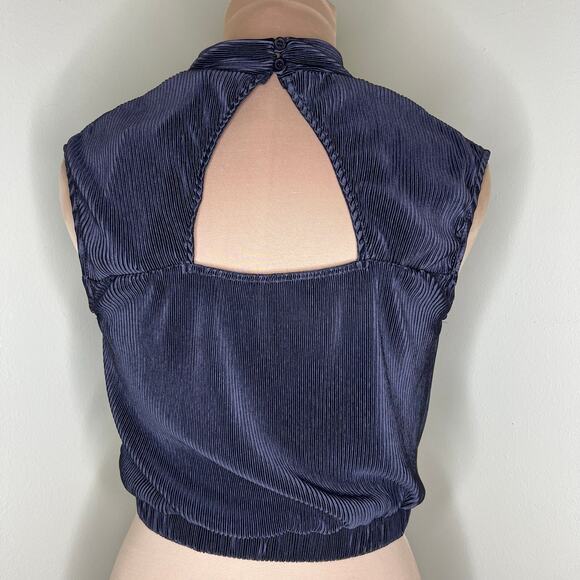 RO&DE Crop Top Small Womens Crinkle Plisse Co-Ord Keyhole Mock Neck Blouson New - Picture 4 of 7